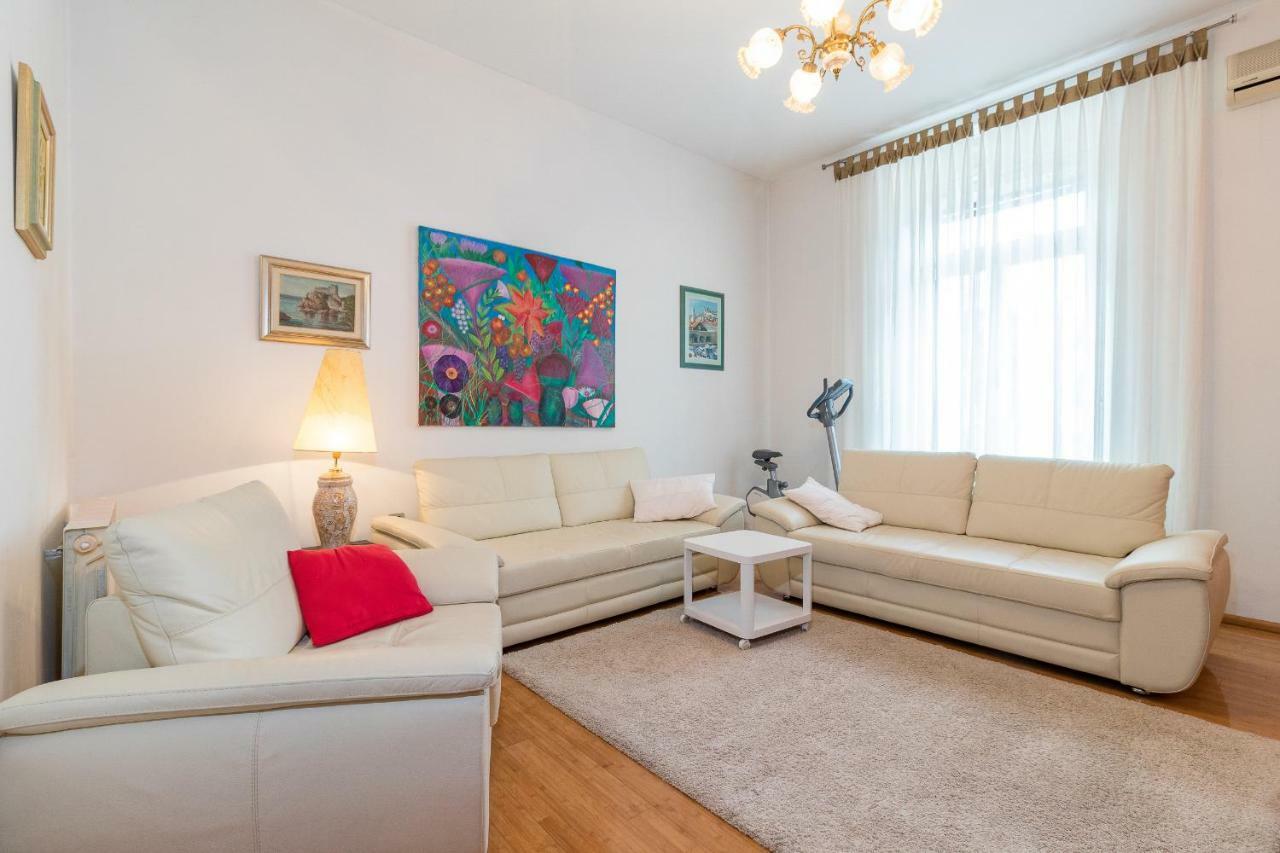 Apartman Vesna 普拉 外观 照片