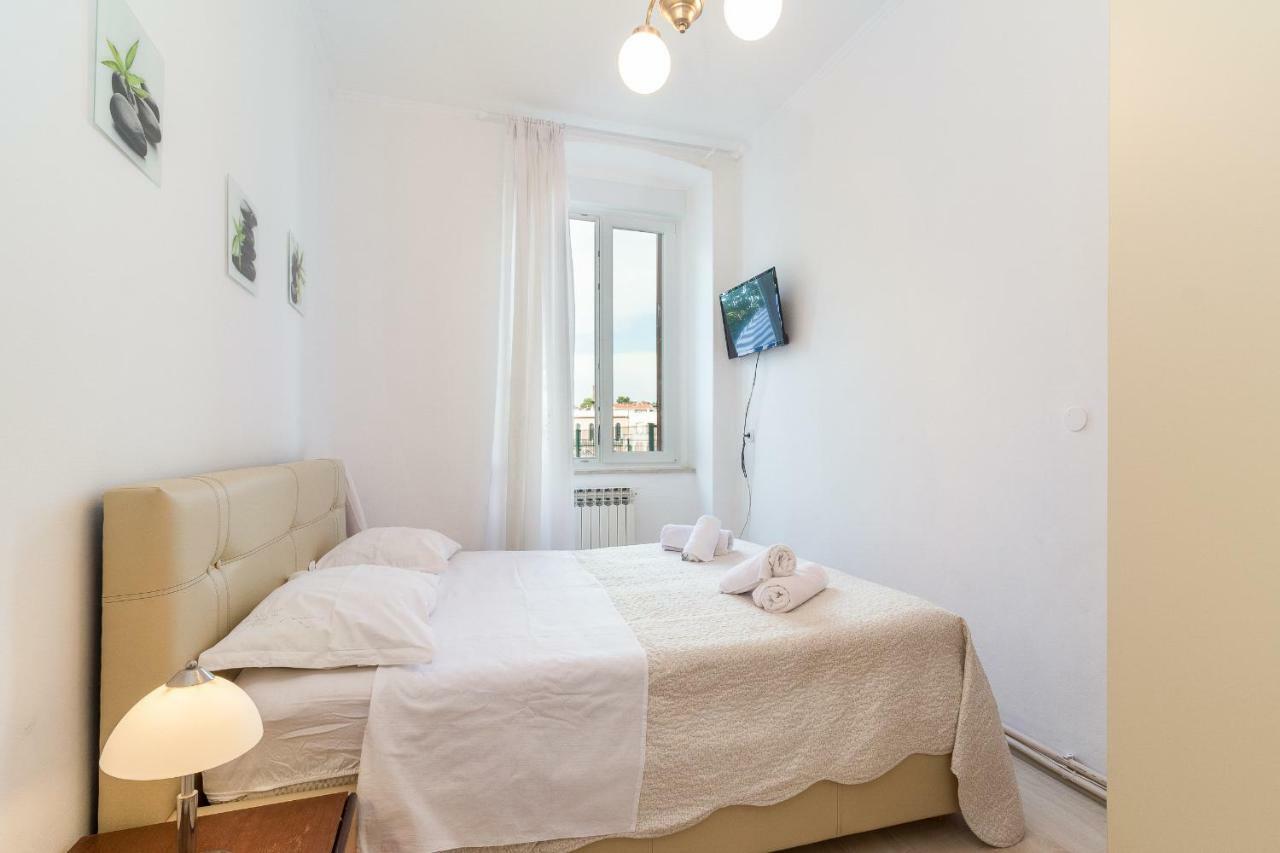 Apartman Vesna 普拉 外观 照片